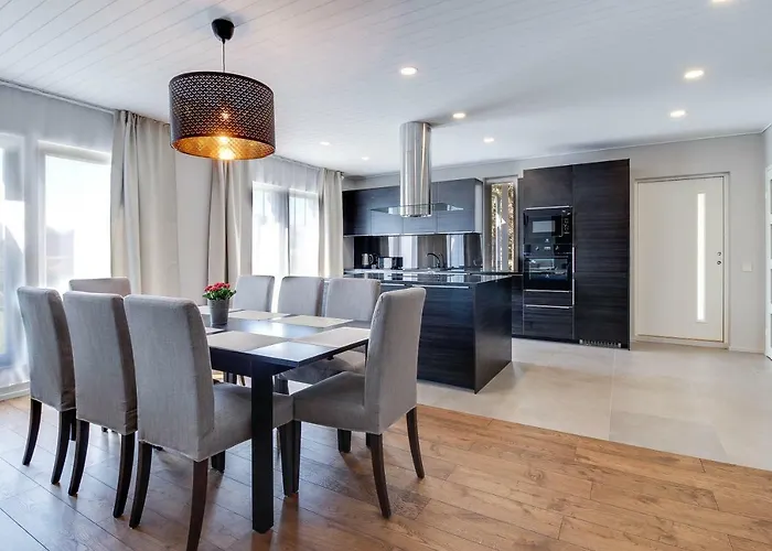 Mereranna Puhkemajad *